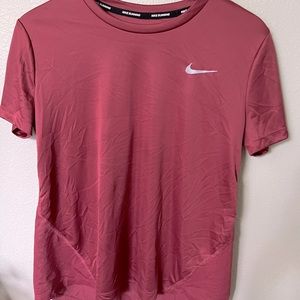 NIKE✔️ Dri-Fit Running top 🏃🏻‍♀️🏃‍♂️